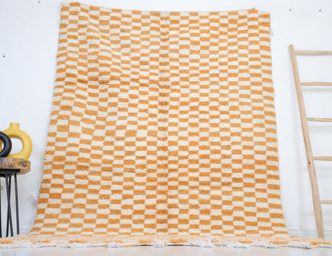 Beccha Moroccan Checkered Rug 5'5" x 8'5" Beccha Moroccan Checkered Rug 5'5" x 8'5"