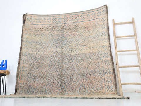 Hennuba Vintage Moroccan Rug  6'7" x 8'9" Hennuba Vintage Moroccan Rug  6'7" x 8'9"