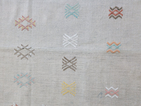 Yelli Cactus Silk Rug 2'4" X 9'2" Yelli Cactus Silk Rug 2'4" X 9'2"