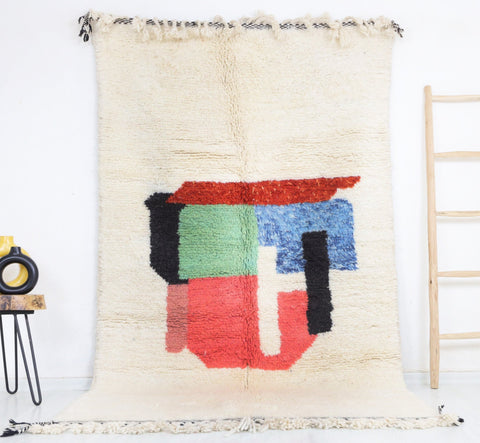 Tanirt Moroccan Rug 4'9" x 8'1" Tanirt Moroccan Rug 4'9" x 8'1"