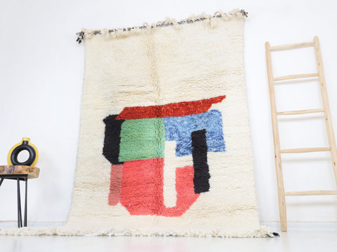 Tanirt Moroccan Rug 4'9" x 8'1" Tanirt Moroccan Rug 4'9" x 8'1"