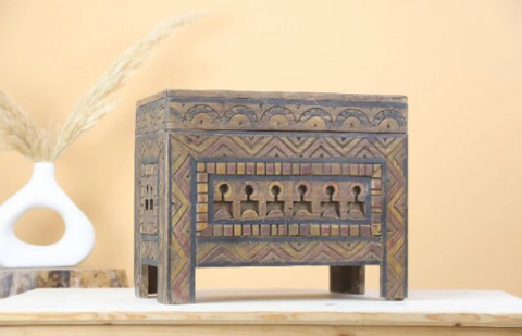 Azafin Vintage Wood Chest Azafin Vintage Wood Chest
