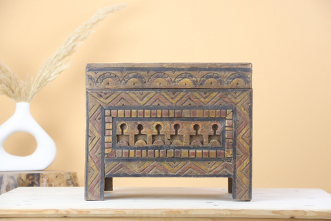 Azafin Vintage Wood Chest Azafin Vintage Wood Chest