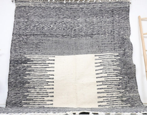 Aldjya Moroccan Kilim Rug  6'4" x 9'8" Aldjya Moroccan Kilim Rug  6'4" x 9'8"