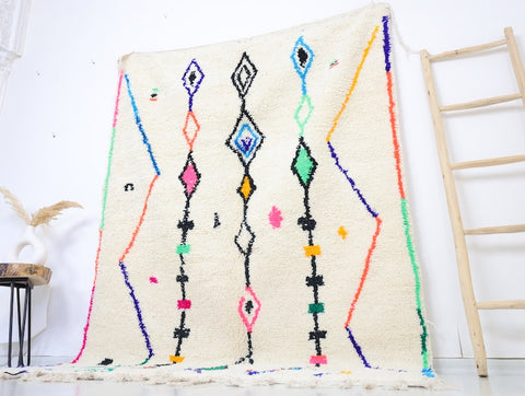 Badis Moroccan Rug 5'5" x 8'2" Badis Moroccan Rug 5'5" x 8'2"