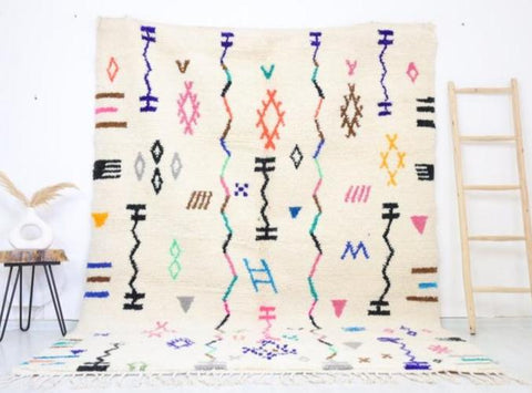 Markunda Moroccan Rug 6'8" x 9'5" Markunda Moroccan Rug 6'8" x 9'5"