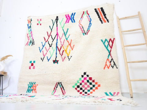 Tajeddigt Moroccan Rug 6'5" x 10'0" Tajeddigt Moroccan Rug 6'5" x 10'0"