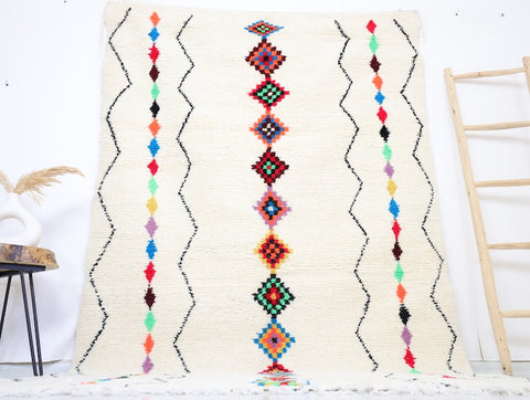 Guraya Moroccan Rug 5'4" x 8'8" Guraya Moroccan Rug 5'4" x 8'8"