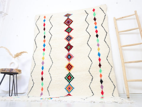 Guraya Moroccan Rug 5'4" x 8'8" Guraya Moroccan Rug 5'4" x 8'8"