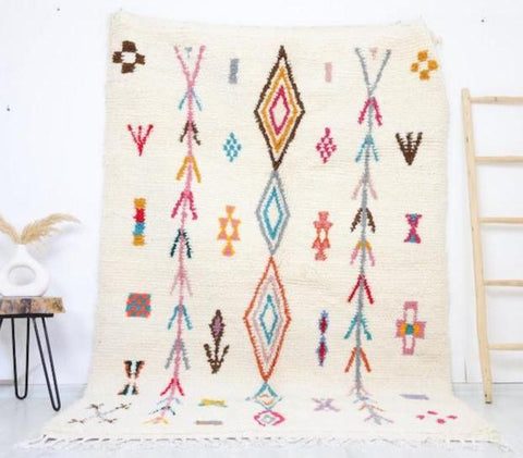Tiziri Moroccan Rug 5'5" x 8'5" Tiziri Moroccan Rug 5'5" x 8'5"