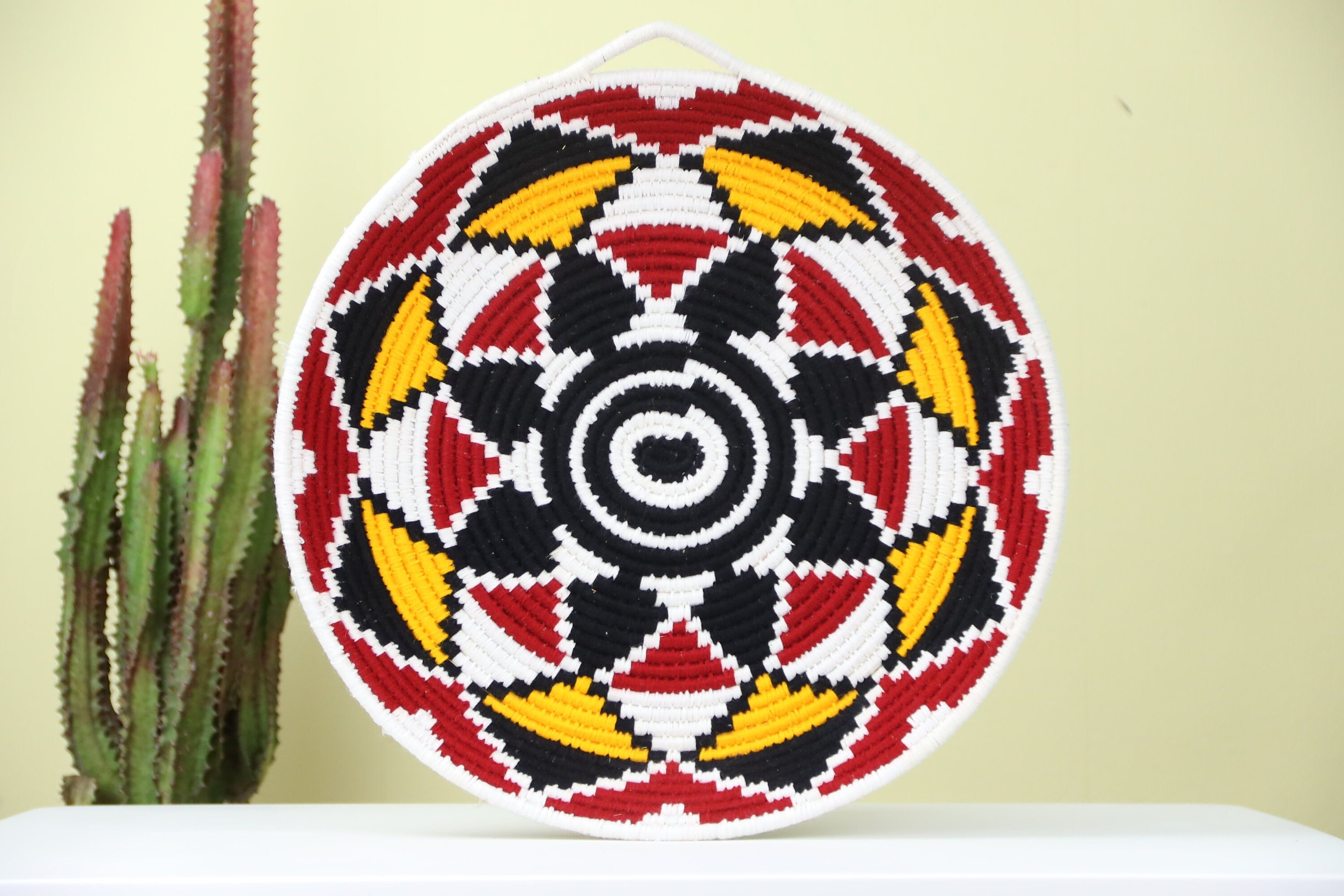 Inès Berber Wall Basket