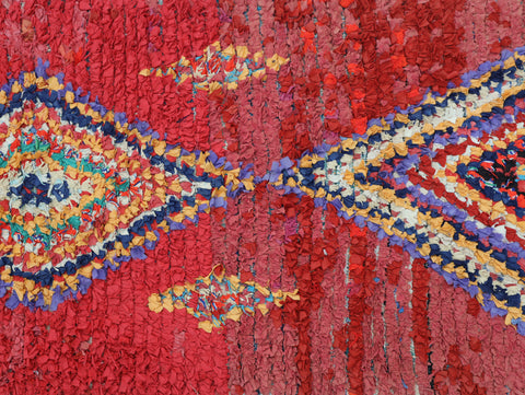 Akalin  Moroccan Rug 2'6" x 5'9"