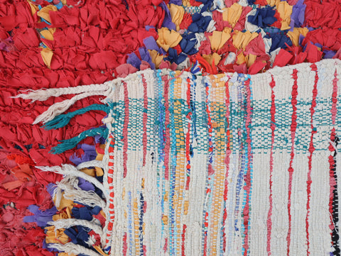 Akalin  Moroccan Rug 2'6" x 5'9"