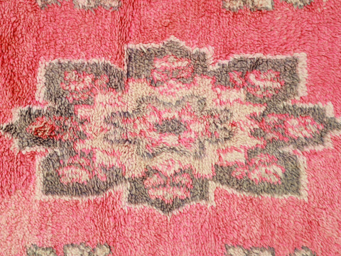 Dihinna Vintage Moroccan Rug  6'9" x 11'5"