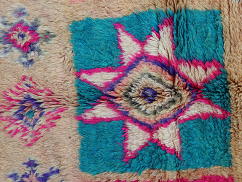 Taluft Vintage Moroccan Rug 5'7" x 9'5"