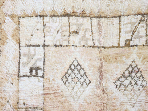 Izlan Vintage Moroccan Rug 5'2" x 10'2"
