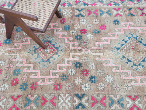Kenza Vintage Moroccan Rug 6'1" x 9'6"