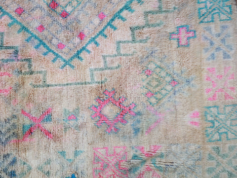 Ahaszi Vintage Moroccan Rug  6'0" x9'8"