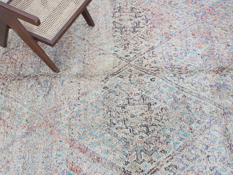 Saghro Vintage Moroccan Rug 6'5" x 9'4"