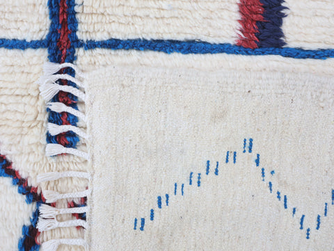 Taslilt  Moroccan Rug 4'9" x 7'9"