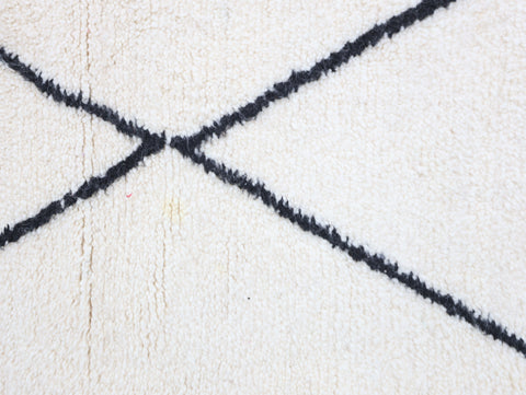 Assilen Beni Ourain Rug 4'9" x 7'4"