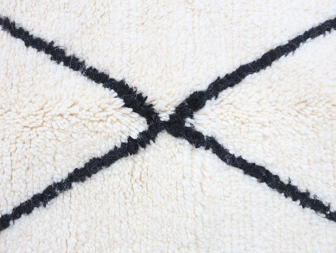 Assilen Beni Ourain Rug 4'9" x 7'4"