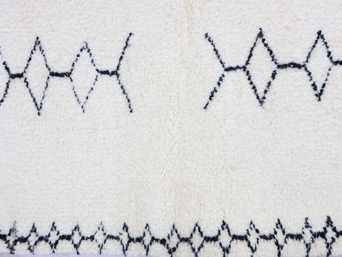 Ghnima Beni Ourain Rug 5'0" x 7'8"