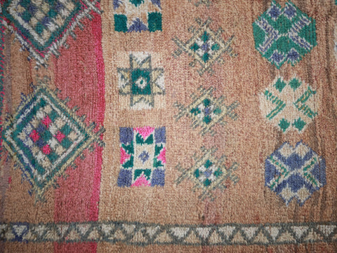 Igider Vintage Moroccan Rug  5'6" x11'5"