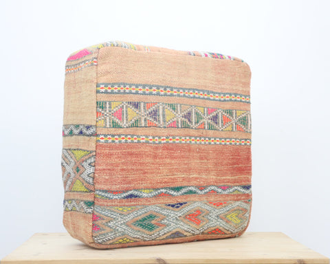 Tajdidt Moroccan pouf