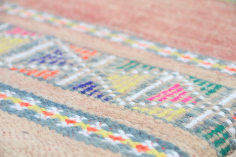 Tajdidt Moroccan pouf