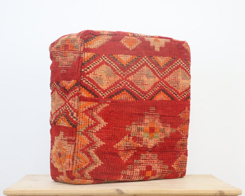 Ufuk Moroccan pouf