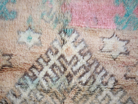 Cylia Vintage Moroccan Rug  5'7" x10'1"