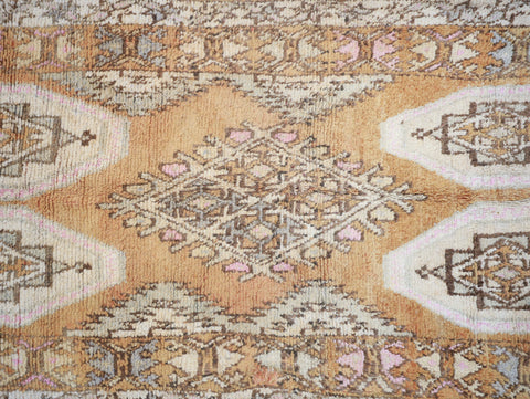 Tadjra  Vintage Moroccan Rug  5'6" x12'8"