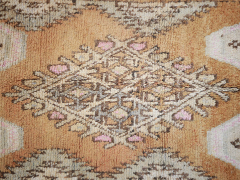 Tadjra  Vintage Moroccan Rug  5'6" x12'8"