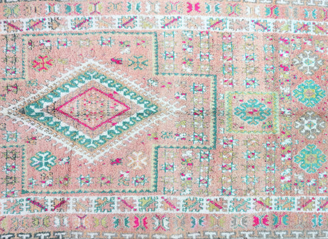 Itriwen Vintage Moroccan Rug  5'9" x 11'7"