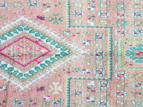 Itriwen Vintage Moroccan Rug  5'9" x 11'7"
