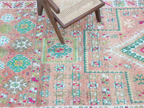Itriwen Vintage Moroccan Rug  5'9" x 11'7"