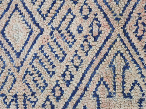 Tisslit Vintage Moroccan Rug  6'9" x 10'5"