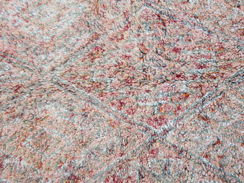 Amzun Vintage Moroccan Rug  6'8" x 10'3"