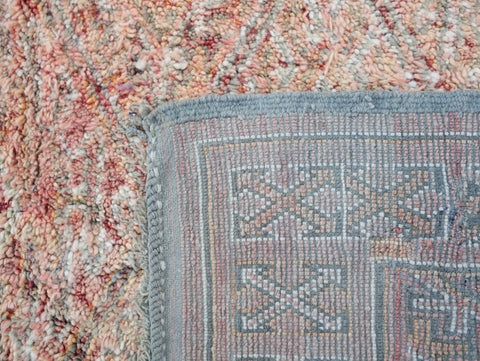 Amzun Vintage Moroccan Rug  6'8" x 10'3"