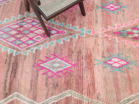 Azen Vintage Moroccan Rug  5'9" x 10'6"