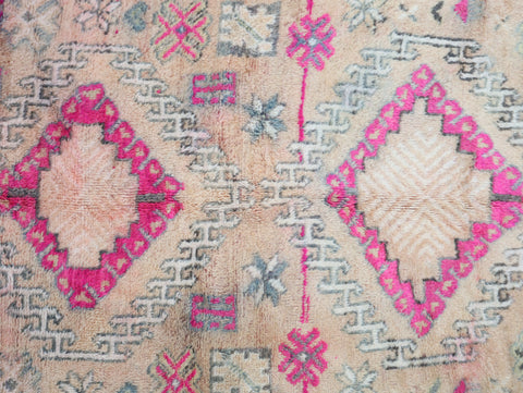 Alya Vintage Moroccan Rug  6'7" x 9'4"