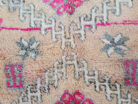 Alya Vintage Moroccan Rug  6'7" x 9'4"