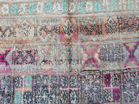 Amezray Vintage Moroccan Rug  5'9" x 8'3"