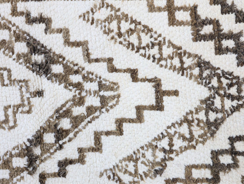 Taneyra Vintage Moroccan Rug 5'4" x 8'5"