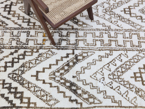 Taneyra Vintage Moroccan Rug 5'4" x 8'5"