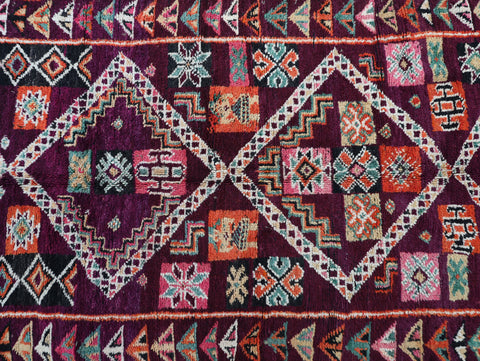 Taluft Vintage Moroccan Rug 5'7" x 9'5"