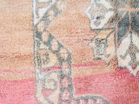 Amanar Vintage Moroccan Rug 6'7" x 9'5"