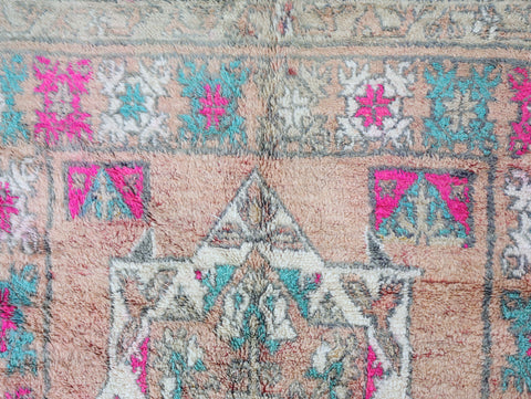 Awrigha Vintage Moroccan Rug 6'9" x 11'1"