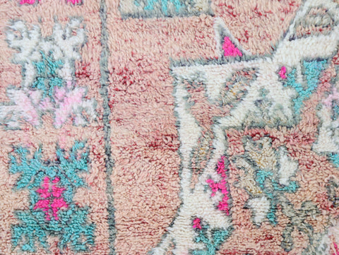 Awrigha Vintage Moroccan Rug 6'9" x 11'1"